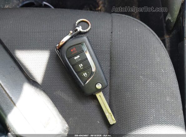 5YFB4MDE2PP009518 2023 TOYOTA COROLLA Silver Widok deski rozdzielczej