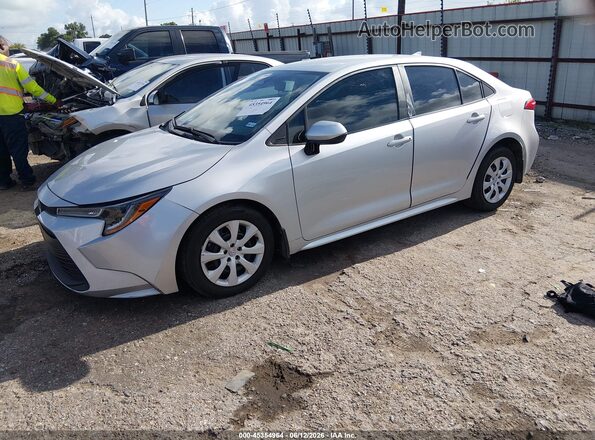 5YFB4MDE2RP189554 2024 TOYOTA COROLLA Silver Vista tres cuartos delantera izquierda