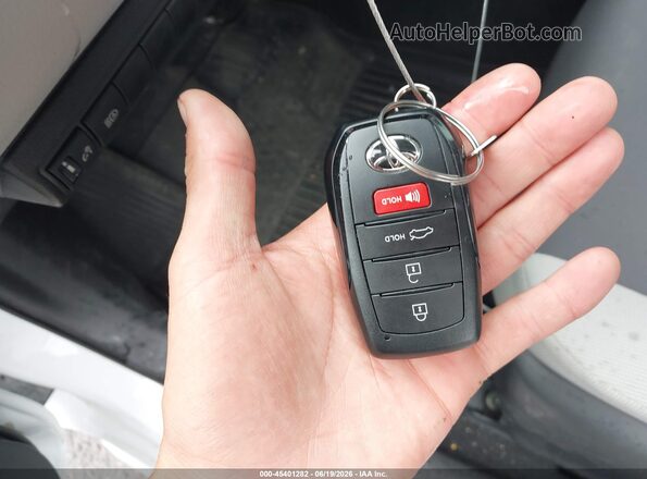 5YFB4MDE2TP398106 2026 TOYOTA COROLLA White Vista del salpicadero