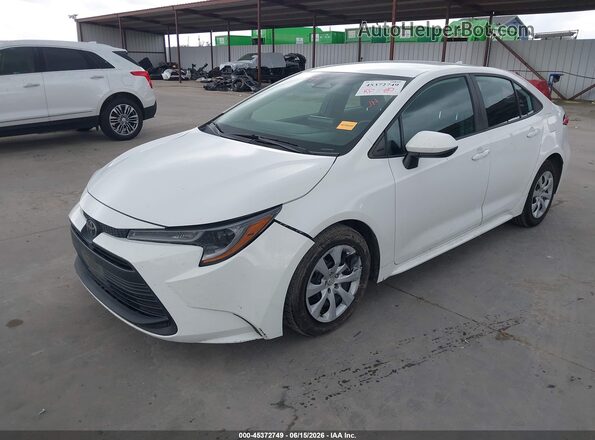 5YFB4MDE3PP008751 2023 TOYOTA COROLLA Белый Вид спереди