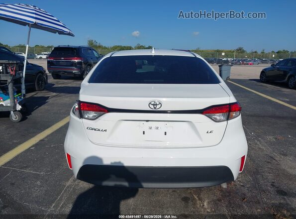 5YFB4MDE3RP213957 2024 TOYOTA COROLLA White 