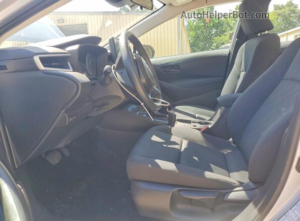 5YFB4MDE3SP321937 2025 TOYOTA COROLLA Silver Widok wnętrza z przodu