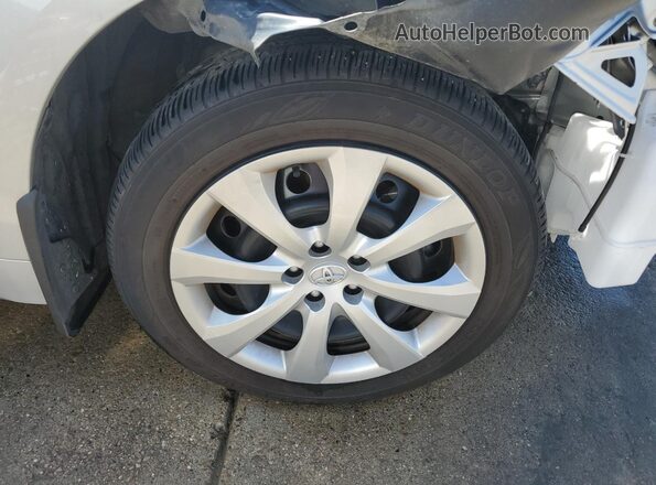5YFB4MDE3TP367334 2026 TOYOTA COROLLA Silver 