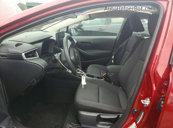 5YFB4MDE3TP452982 2026 TOYOTA COROLLA Red Front interior view