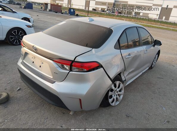 5YFB4MDE5RP215905 2024 TOYOTA COROLLA Silver Задня права чверть