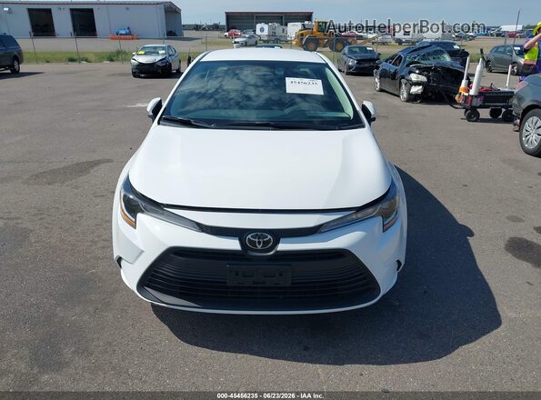 5YFB4MDE5TP377041 2026 TOYOTA COROLLA White Սարքավորումների վահանակի տեսք