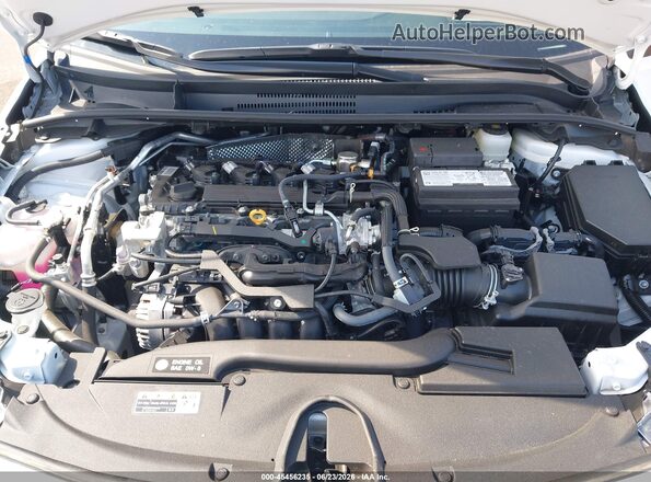 5YFB4MDE5TP377041 2026 TOYOTA COROLLA White Հետևի տեսք