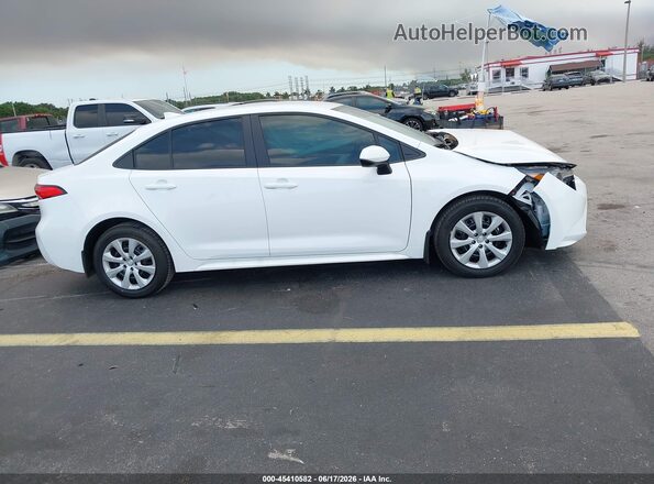 5YFB4MDE5TP388914 2026 TOYOTA COROLLA White Widok wnętrza z tyłu