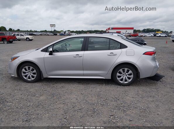 5YFB4MDE6SP287511 2025 TOYOTA COROLLA Silver Widok wnętrza 360 stopni