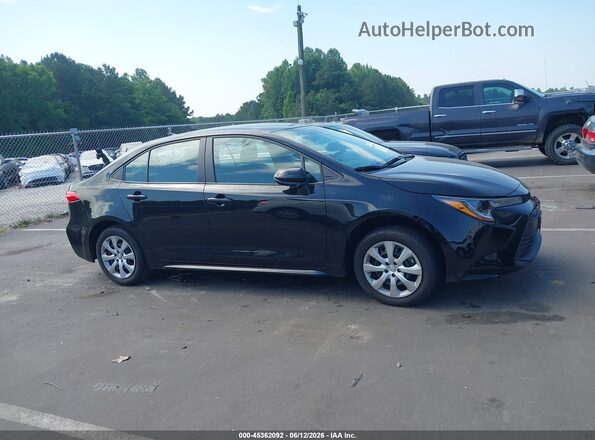 5YFB4MDE7SP302713 2025 TOYOTA COROLLA Черный Вид задней части салона