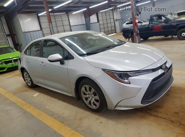 5YFB4MDE7SP322203 2025 TOYOTA COROLLA Silver Przód prawy