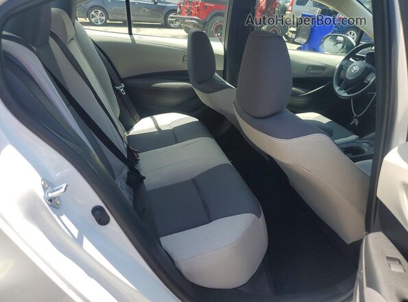 5YFB4MDE9TP407352 2026 TOYOTA COROLLA White Հետևի նստատեղերի տեսք
