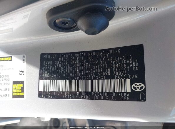 5YFB4MDEXRP103634 2024 TOYOTA COROLLA Silver Vista del compartimento del motor