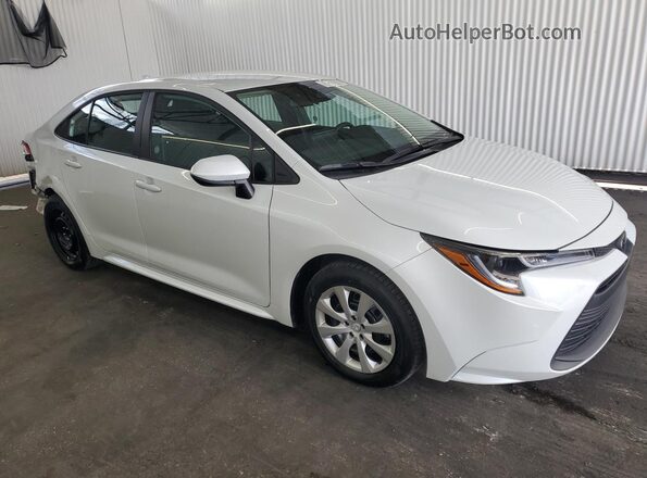 5YFB4MDEXTP393428 2026 TOYOTA COROLLA White Սալոնի 360 աստիճան տեսք