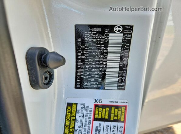 5YFBPRHE1HP731160 2017 TOYOTA COROLLA White 