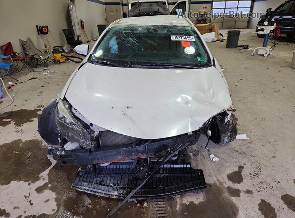 5YFBURHE0HP698564 2017 TOYOTA COROLLA White 