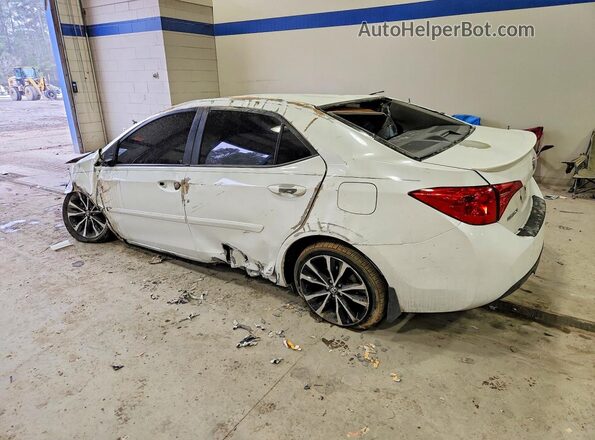 5YFBURHE0HP698564 2017 TOYOTA COROLLA White 