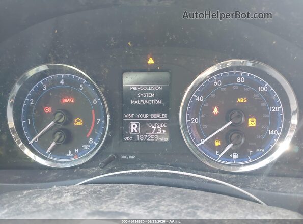 5YFBURHE0KP866159 2019 TOYOTA COROLLA White Widok tylnych siedzeń