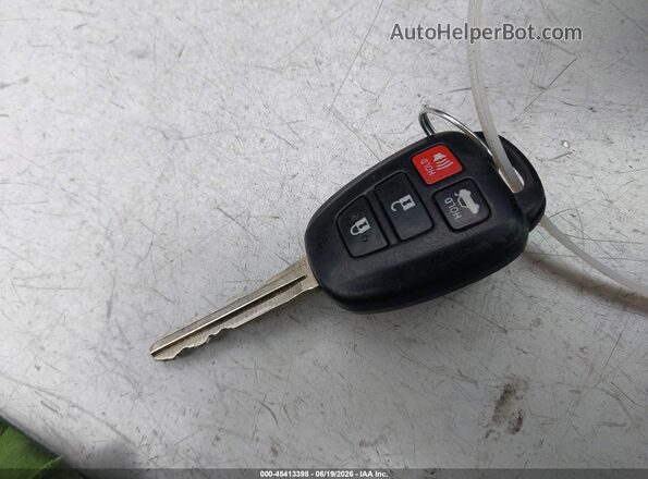 5YFBURHE0KP925176 2019 TOYOTA COROLLA Blue წინა პანელის ხედი
