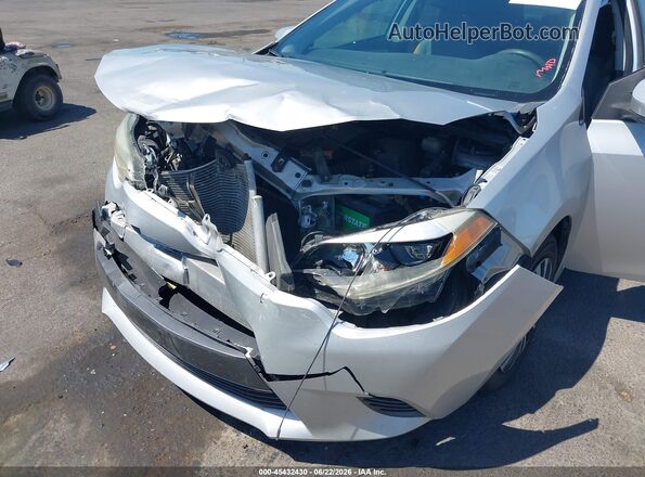 5YFBURHE2GP399897 2016 TOYOTA COROLLA Silver წინა ხედი