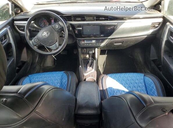 5YFBURHE2GP447639 2016 TOYOTA COROLLA Blue Widok deski rozdzielczej