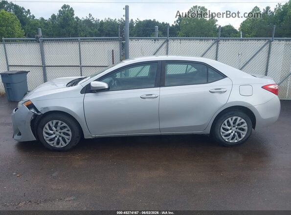 5YFBURHE2HP577650 2017 TOYOTA COROLLA Silver 360 interior view