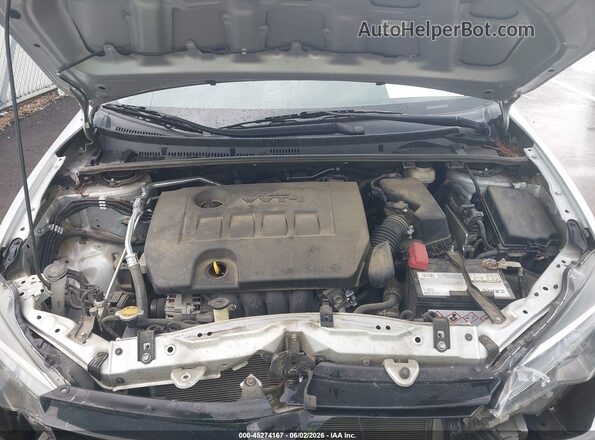 5YFBURHE2HP577650 2017 TOYOTA COROLLA Silver Rear view