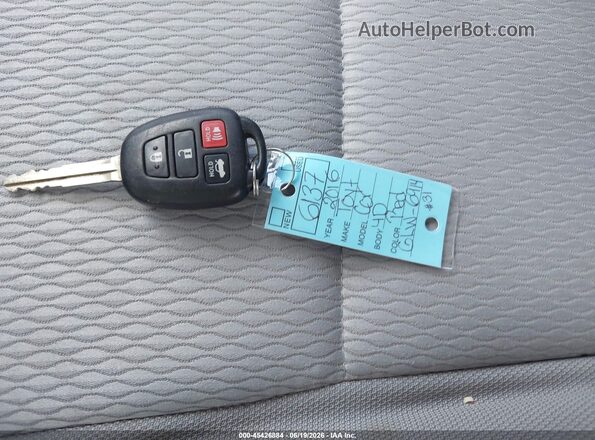 5YFBURHE4GP406137 2016 TOYOTA COROLLA Красный Вид панели приборов