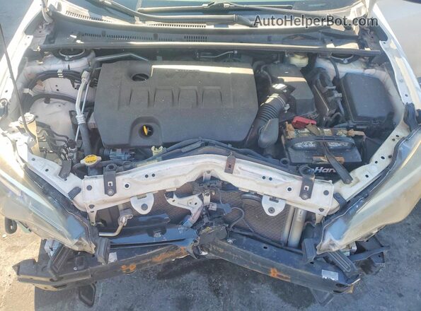 5YFBURHE4HP580775 2017 TOYOTA COROLLA White 