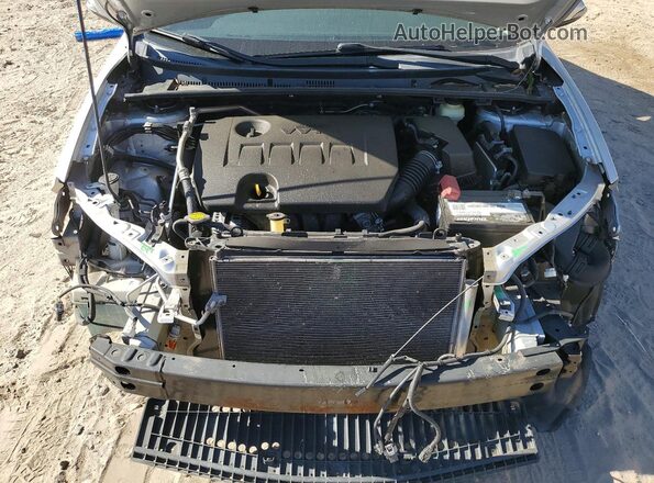 5YFBURHE4HP638495 2017 TOYOTA COROLLA Silver 