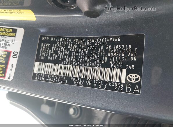 5YFBURHE4HP650601 2017 TOYOTA COROLLA Gray Widok komory silnika