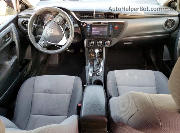 5YFBURHE4JP756102 2018 TOYOTA COROLLA Gray წინა პანელის ხედი