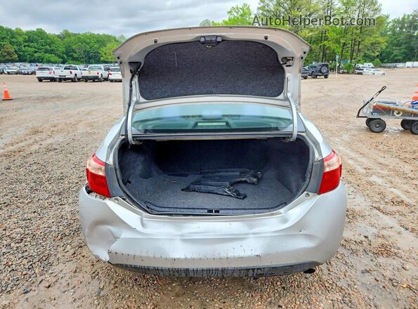 5YFBURHE4JP760117 2018 TOYOTA COROLLA Gray Вид ззаду