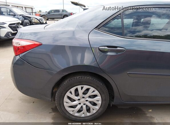 5YFBURHE4JP796356 2018 TOYOTA COROLLA Gray 