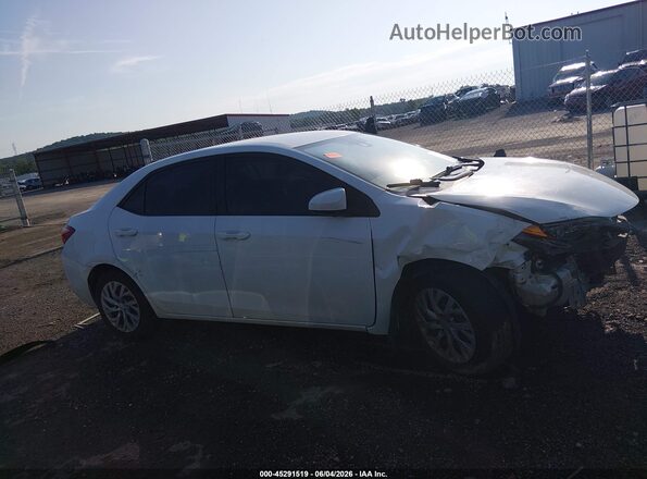 5YFBURHE4KP876189 2019 TOYOTA COROLLA White Widok wnętrza z tyłu