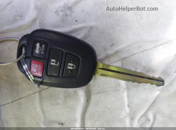 5YFBURHE5GP400282 2016 TOYOTA COROLLA Silver წინა პანელის ხედი