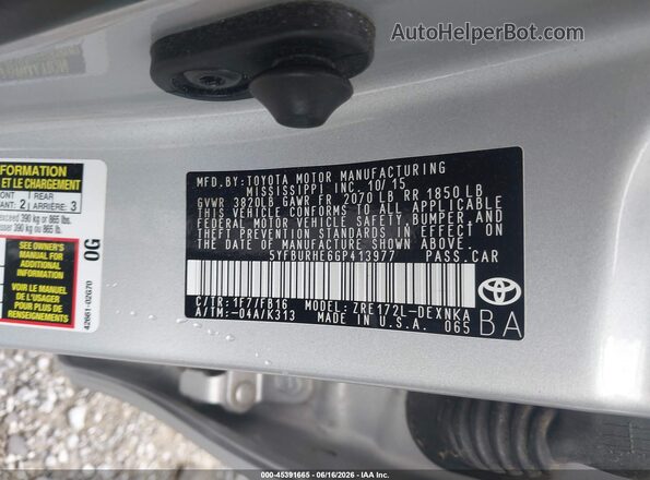 5YFBURHE6GP413977 2016 TOYOTA COROLLA Silver Widok komory silnika