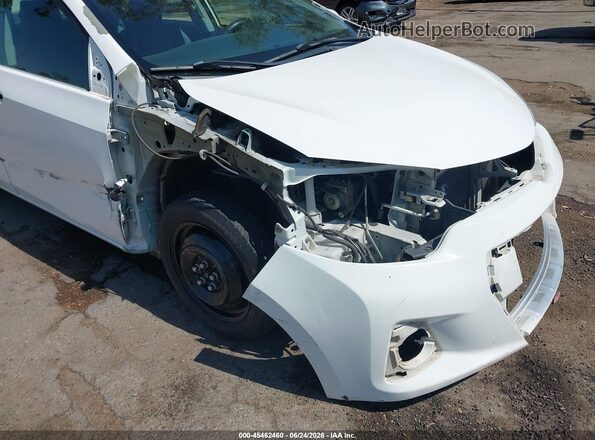 5YFBURHE6GP466923 2016 TOYOTA COROLLA White Widok z przodu