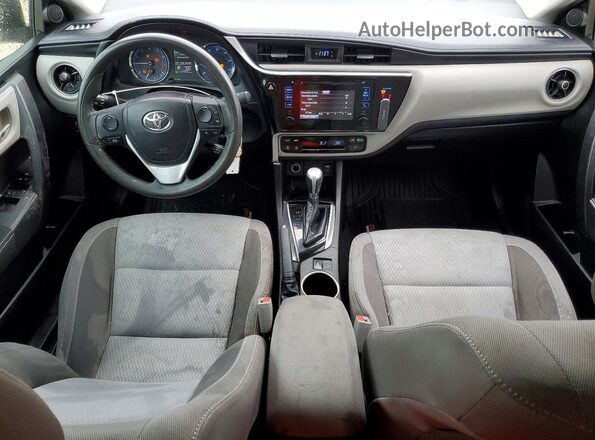 5YFBURHE6KP928440 2019 TOYOTA COROLLA White 
