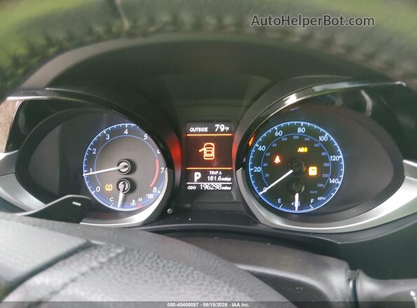 5YFBURHE8GP403063 2016 TOYOTA COROLLA Silver Вид задніх сидінь