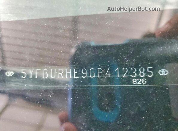 5YFBURHE9GP412385 2016 TOYOTA COROLLA White 