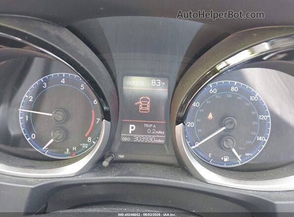 5YFBURHEXGP387044 2016 TOYOTA COROLLA Silver Widok tylnych siedzeń