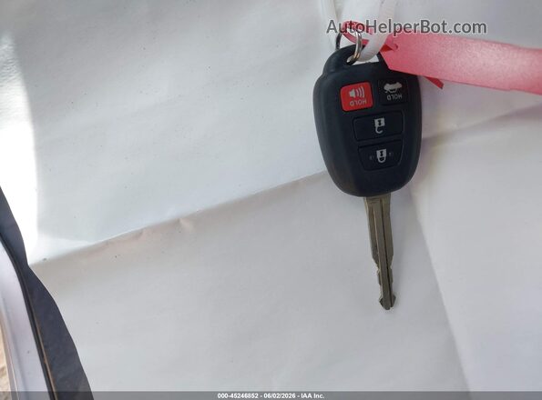 5YFBURHEXGP387044 2016 TOYOTA COROLLA Silver Widok deski rozdzielczej