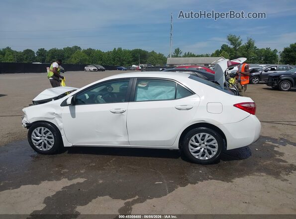 5YFBURHEXJP754810 2018 TOYOTA COROLLA Белый Панорамный вид салона 360°