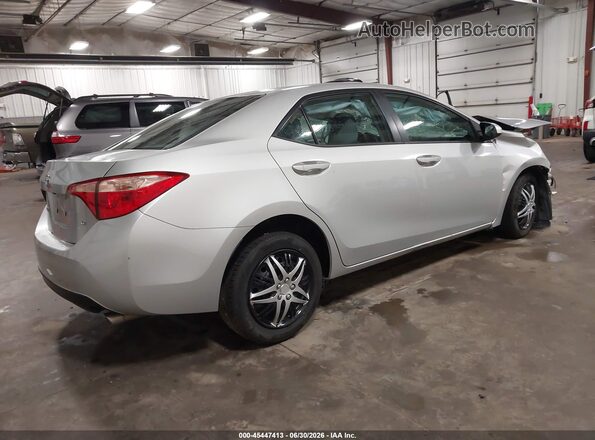 5YFBURHEXJP842563 2018 TOYOTA COROLLA Silver Rear right