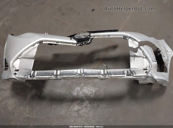 5YFBURHEXJP842563 2018 TOYOTA COROLLA Silver 