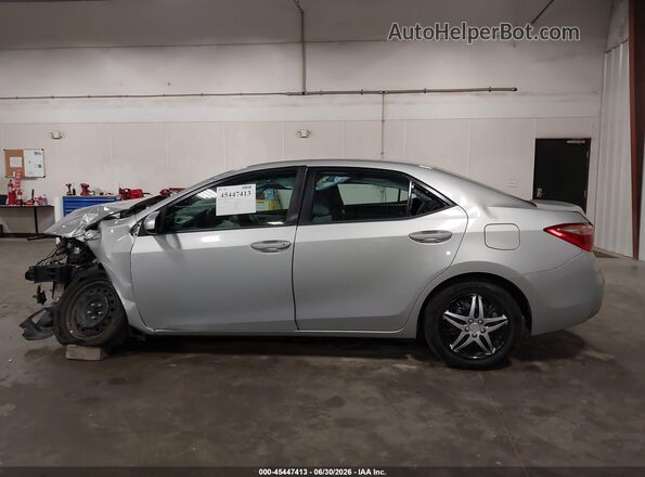 5YFBURHEXJP842563 2018 TOYOTA COROLLA Silver 