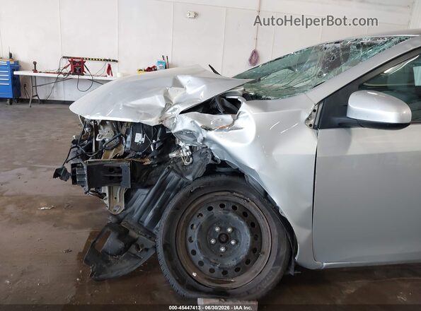 5YFBURHEXJP842563 2018 TOYOTA COROLLA Silver 