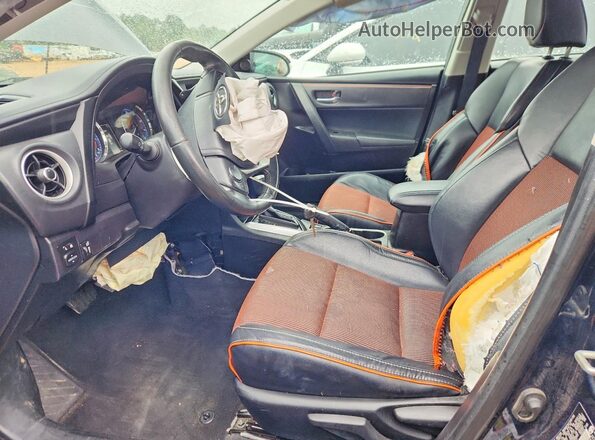 5YFBURHEXKP937447 2019 TOYOTA COROLLA Blue Front interior view