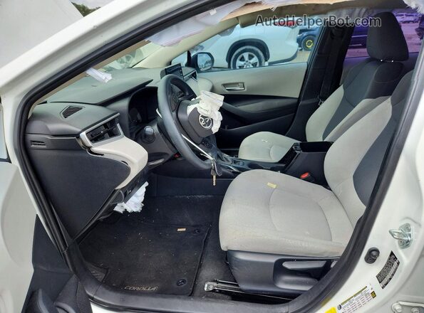 5YFDPMAE8MP190396 2021 TOYOTA COROLLA Белый Вид салона спереди